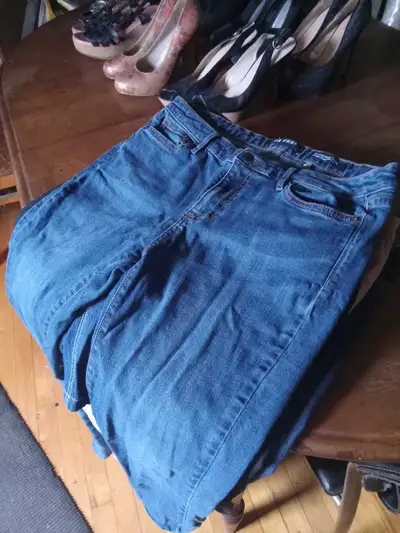 6 paires de Jeans 29(03), View more