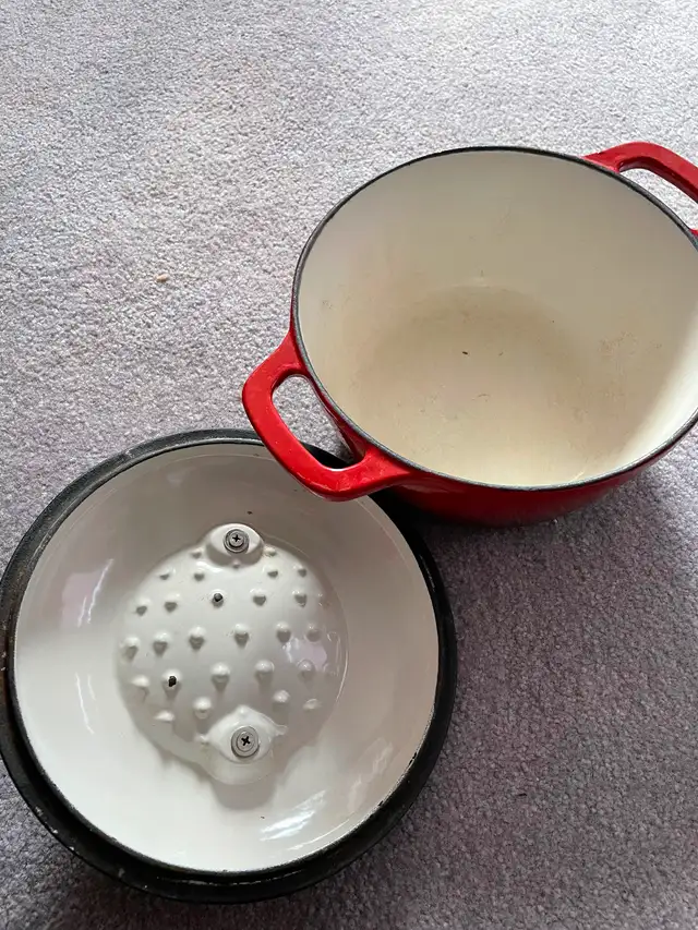 Kitchenaid Enameled Cast Iron Dutch oven in Stoves, Ovens & Ranges in Vernon - Image 4