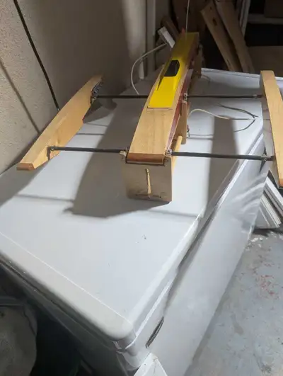 I am selling a used rc boat, it is in good condition and ready to use!