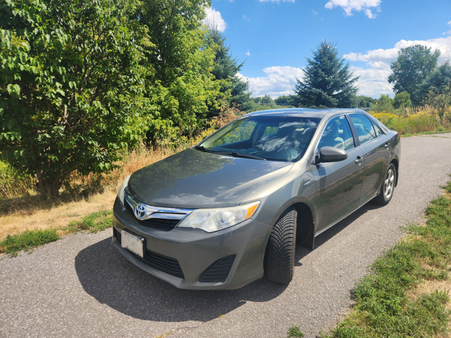 For sale by owner: 2014 Toyota Camry Hybrid LE in Cars & Trucks in Ottawa - Image 2