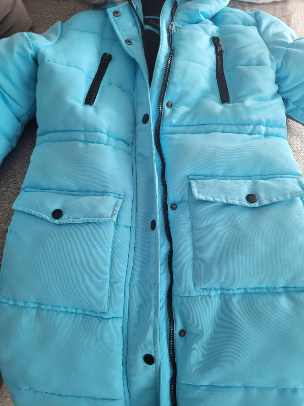 Like new child's winter jacket in Kids & Youth in Saskatoon - Image 3