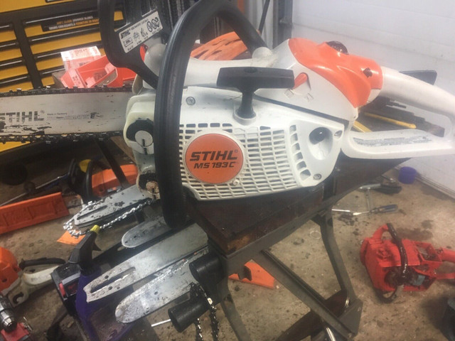 Stihl chainsaw wanted broken saws in Outdoor Tools & Storage in Belleville - Image 4