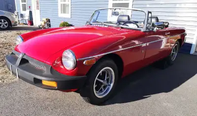 1.8L inline-four engine, 4 speed manual (no OD) Weber 32/36 DGV carb. - in running condition, requir...