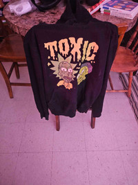 Toxic rixk and morty sweatshirt size L 