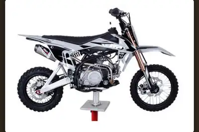 2024 MXR140 PIT BIKE — ONLY 1 HOUR RIDE TIME!, View more