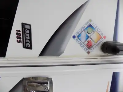 cabin 20', fr bdrm, deep dinette slide[makes into bed], 3burner stove w oven, micro wave, 6cu ft fri...