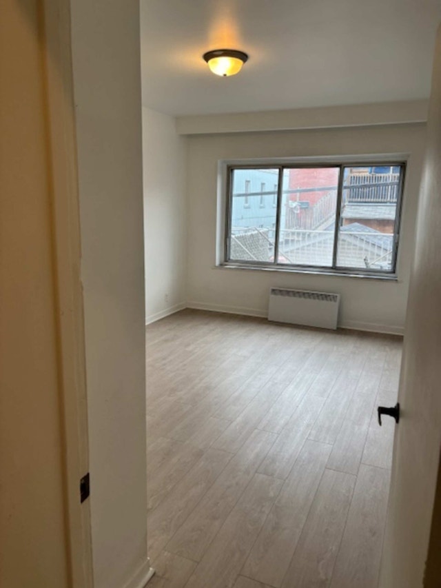 4.5 for rent/a louer Cote des Neiges, Metro Cote St-Catherine, — photo 1