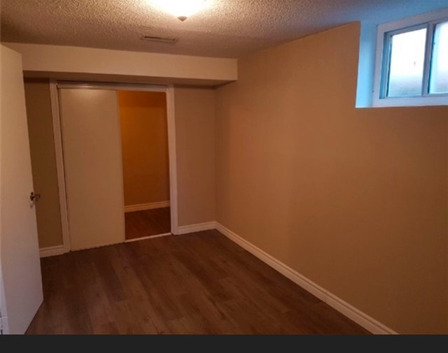 Basement apartment for rent in Newmarket in Long Term Rentals in Markham / York Region - Image 3