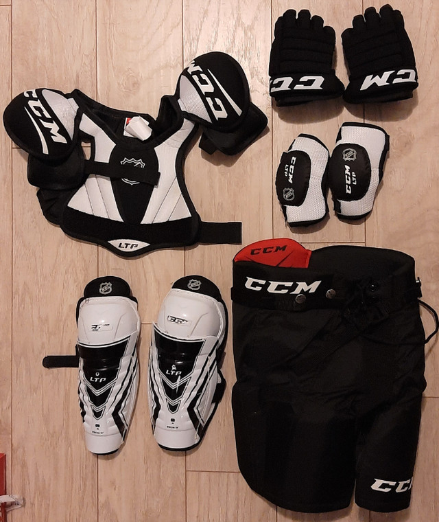 Full set of Youth Hockey equipment for Junior year 58 Hockey Ottawa Kijiji