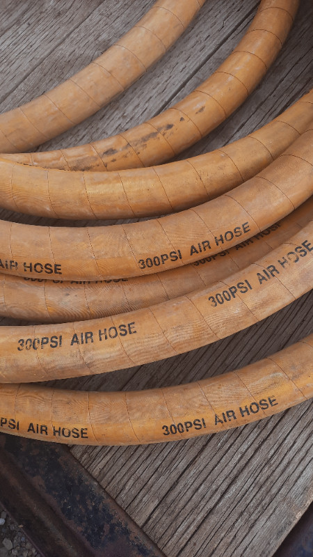 Air hoses industrial 1 ¼ inch 50 ft in Power Tools in Vernon - Image 4
