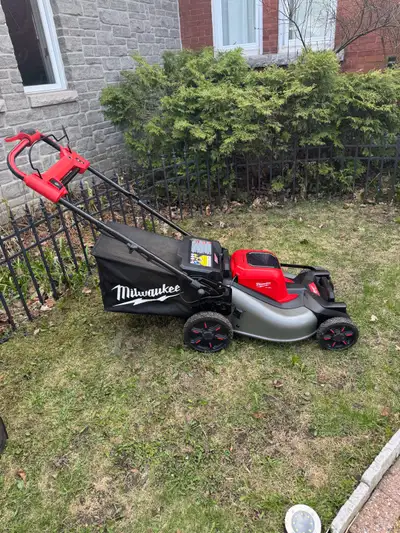Milwaukee M18 Fuel Mower - Tondeuse, View more
