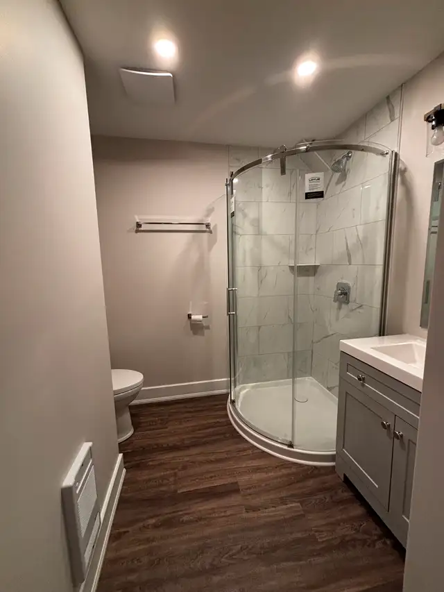 Newly Renovated 1-Bedroom Apartment for Rent (Central City East)63654769383425121
