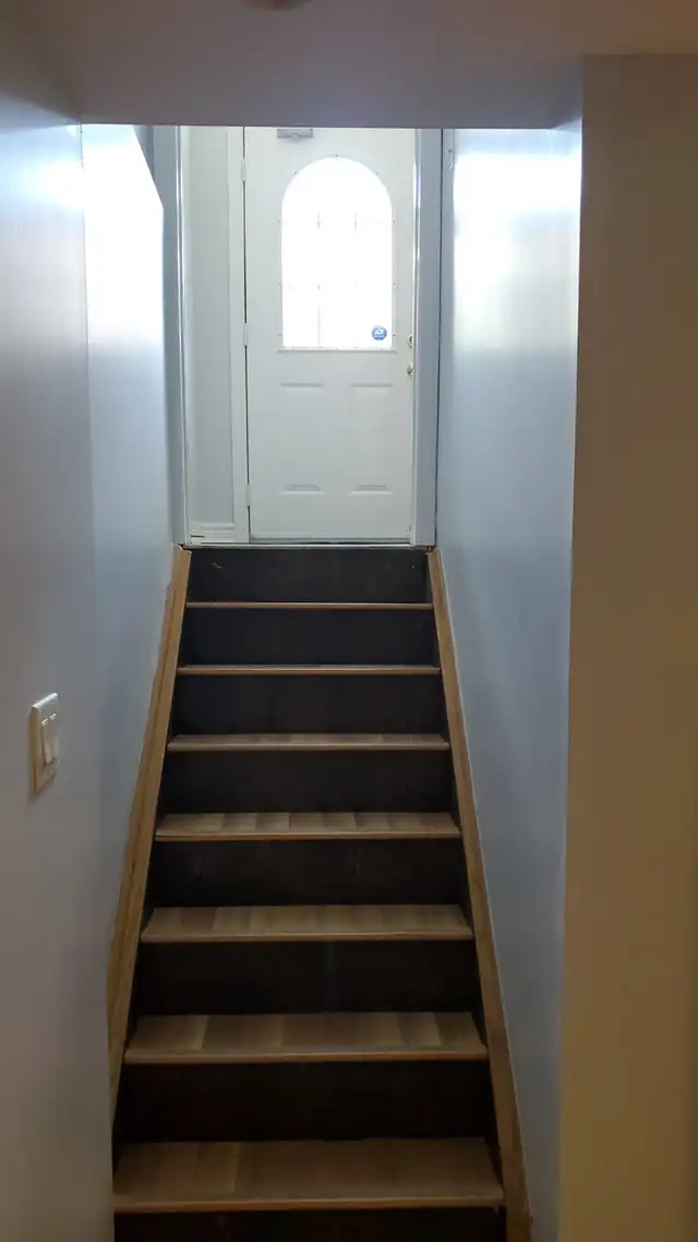Room for rent near York University - FEMALE ONLY in Room Rentals & Roommates in City of Toronto - Image 4