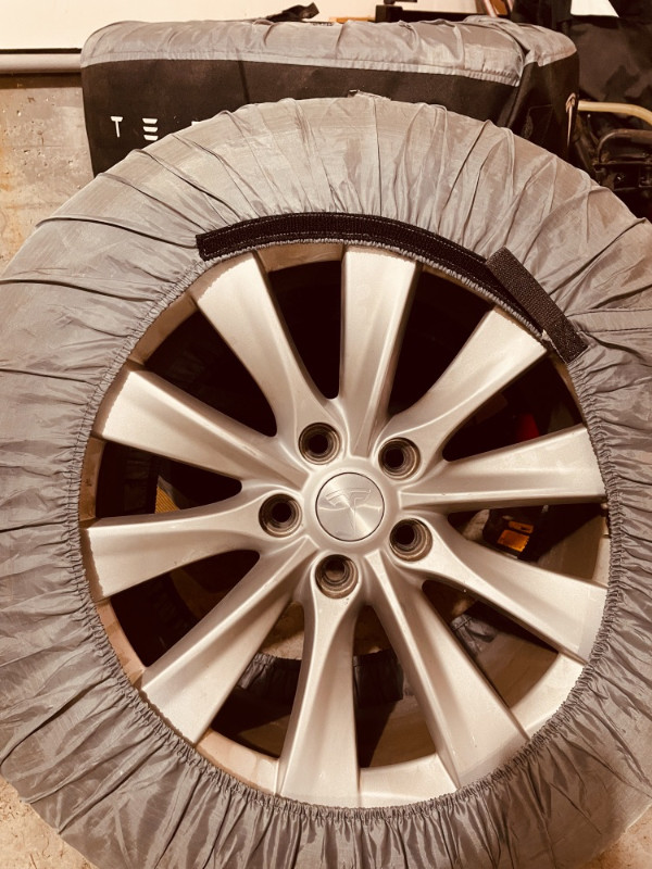 Tesla S rims and summer tires in Tires & Rims in Ottawa - Image 4