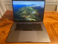 2018 MacBook Pro 15' (Intel i7, 16Gb Ram, 256 Gb) Touch Bar