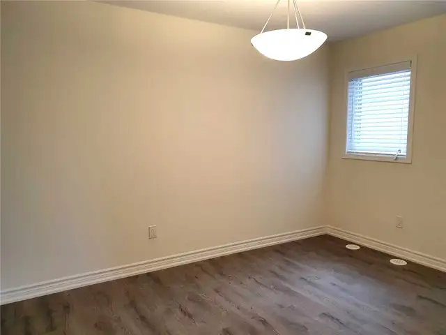 3 Bedroom Townhouse for lease in Milton in Long Term Rentals in Oakville / Halton Region - Image 4