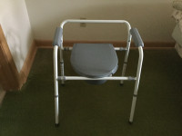 Sturdy Bedside/Portable Commode