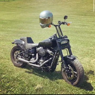 2018 Harley fat bob, 19,000kms. 114 m8, 2 in 1 two bros race exhaust, s&s 475 cam chest kit with upg...
