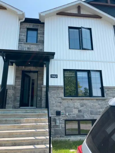 Logement neuf  à louer à Sherbrooke