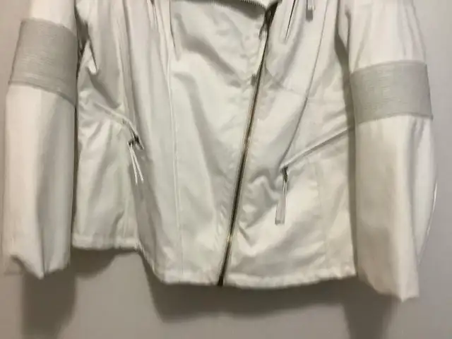 Woman’s Moto Jacket in Women's - Tops & Outerwear in Winnipeg - Image 3