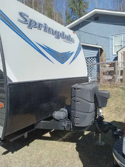 2019 Springdale travel trailer, Queen walk around bed, power awning, power hitch. Clean good shape