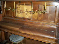 piano antique