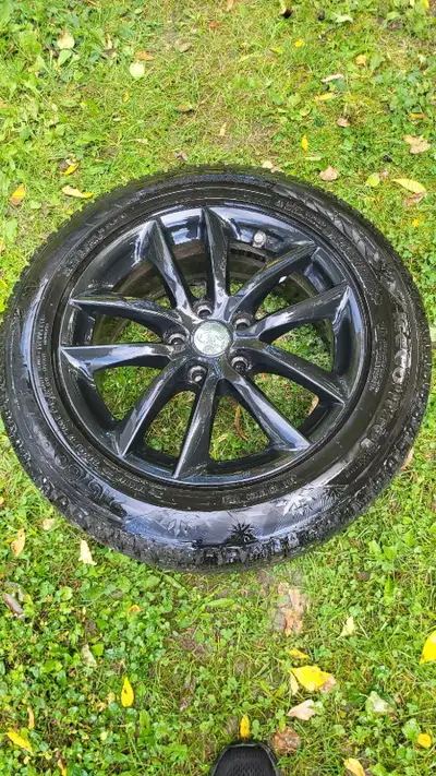 215/60r17 17x7.5" 5x114.3 CB 66.1 Offset 45 Pneus d'hiver Continental Icecontact XTRM cloutés 215/60...