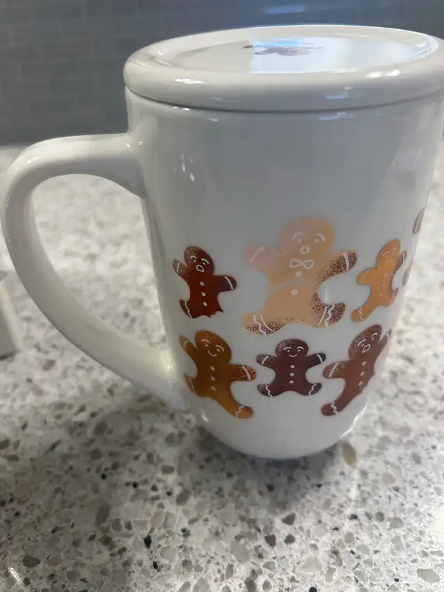 DAVIDsTEA Nordic Mug with Lid and Infuser in Kitchen & Dining Wares in Calgary - Image 4