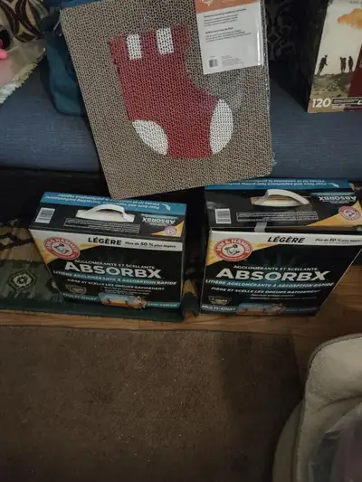 Dog stairs very clean used few times 40 Cat tunnel 25 2 tunnels 5 both New 1 was open but full scrat...