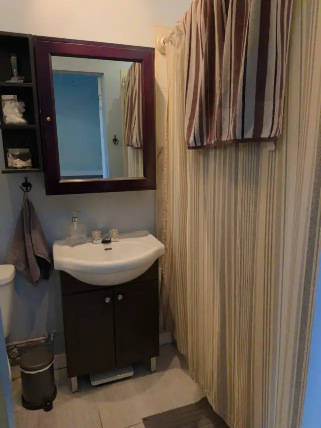 Chambre privée et meublée à louer à Verdun in Room Rentals & Roommates in City of Montréal - Image 7