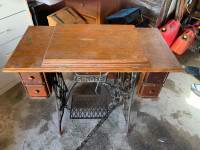 Antique Singer Sewing Machince