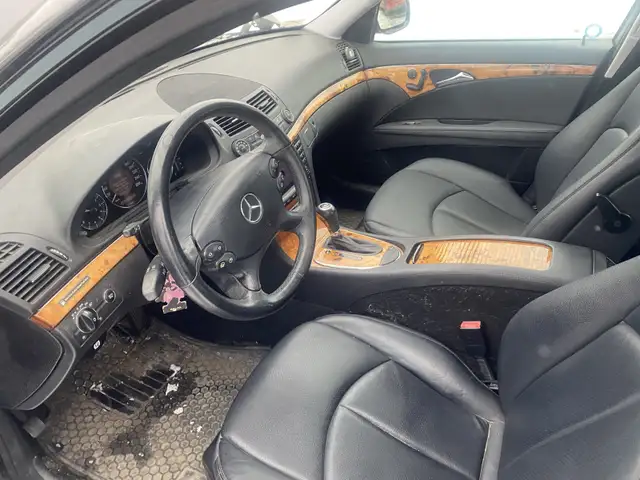 2008 Mercedes e320 diesel (trade) in ATVs in St. Catharines - Image 8