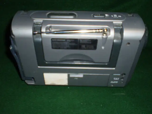 Portable Radios, Emergency Rechargeable Shortwave in General Electronics in City of Toronto - Image 5
