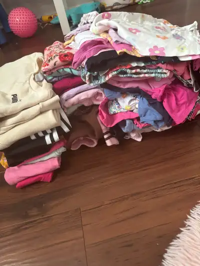 EUC 50+ items - can send photos of other items. 16 pairs of shorts 4 skorts 10 pairs of pants 7 long...