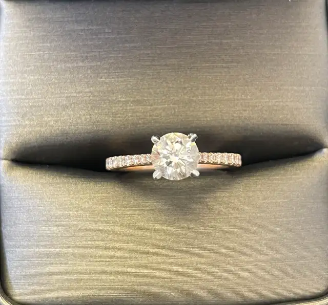 Engagement & Wedding Ring Set – 18K Gold – $12,500 Appraisal63860082180353123