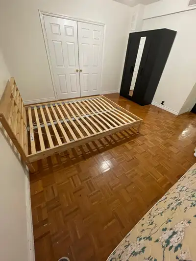 Room for rent in Etobicoke