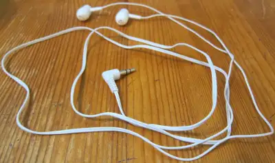 BOSE PORTABLE HEADPHONES FOR SONY WALKMAN DISCMAN LAPTOP, View more