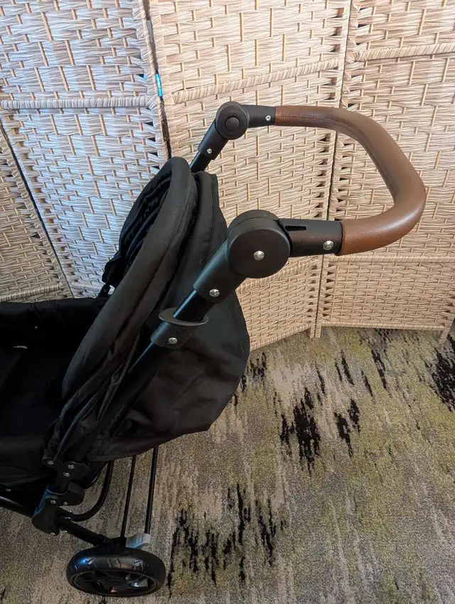 Infans Double Stroller - Brand New  in Strollers, Carriers & Car Seats in Stratford - Image 4