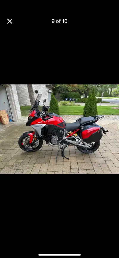 I’m selling my 2022 Multistrada V4S. It’s practically new, in show room condition, only under 6000km...