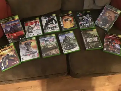 LOT of 12 Xbox games in MINT condition, View more