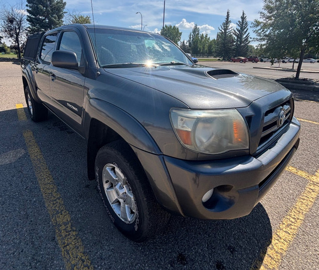 2009 Toyota Tacoma TRD SPORT 6 Speed Manual in Cars & Trucks in Lethbridge - Image 2