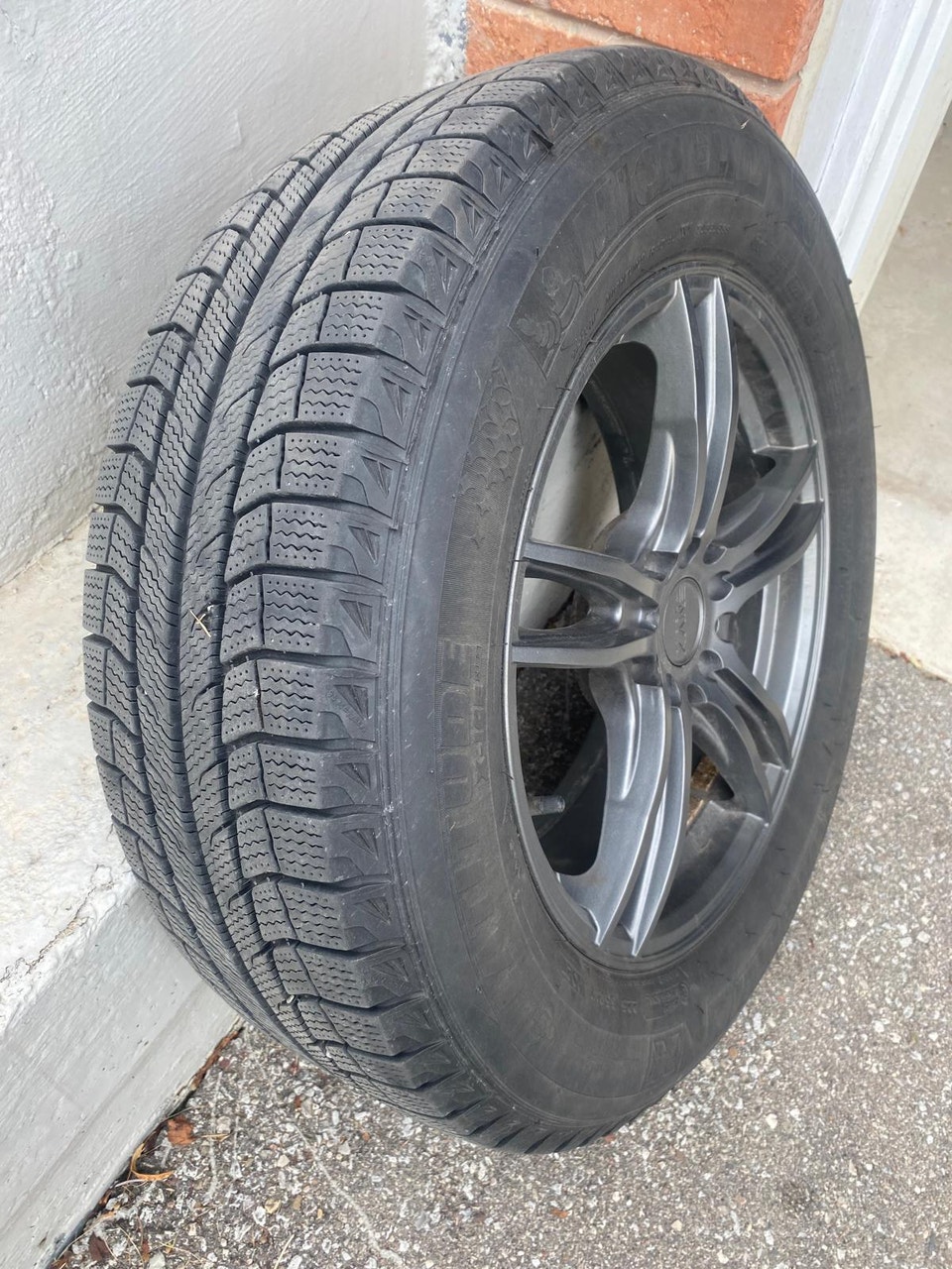 Michelin X-Ice Latitude Winter Tires with alloy rims | Tires & Rims ...