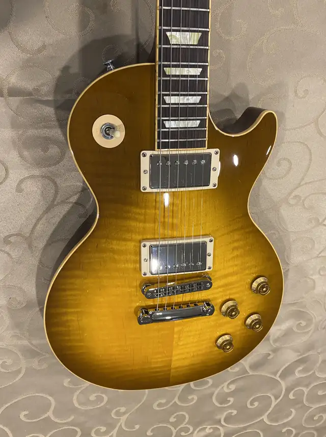 2007 Gibson Les Paul Standard Premium Plus Top 50's Neck Guitar in Guitars in Markham / York Region - Image 3