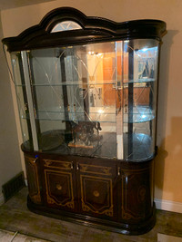 Beautiful China cabinet for sale $75