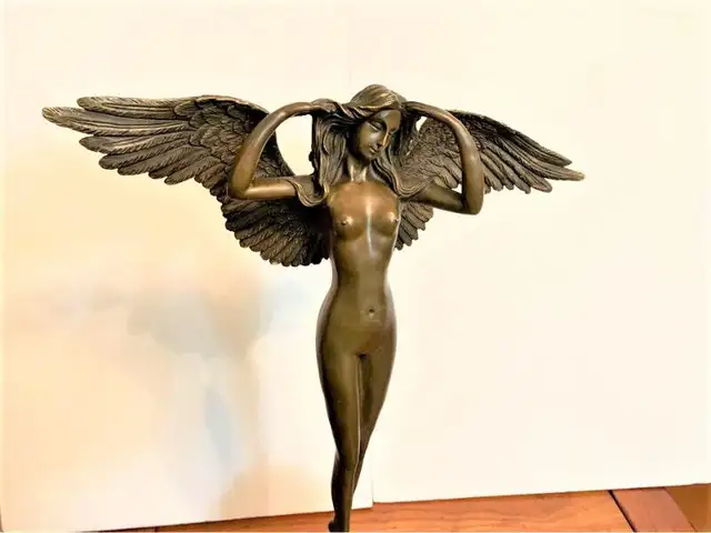 Magnificent bronze sculpture signed by Adolph A. Weinman AAA63436969945859122
