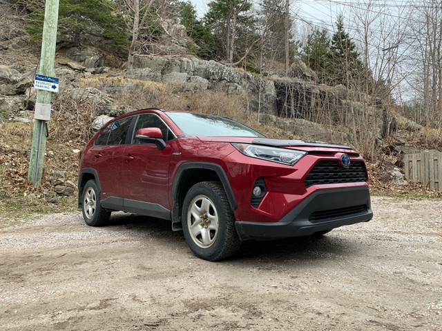 2019 Toyota RAV4 Hybrid XLE in Cars & Trucks in Corner Brook