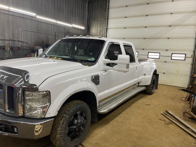 Ford F-350 dually