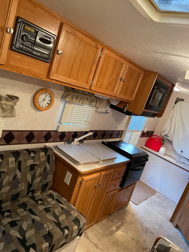 19ft camper trailer Travel Trailers & Campers Peterborough Kijiji