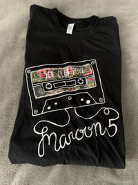 Maroon 5 S.I.N. Club 2014 Fan Club Tshirt Brand New