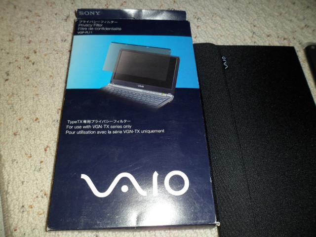 Sony VAIO VGP-FL11 Privacy Filter VGN-TX series & carrying case in Other in Markham / York Region